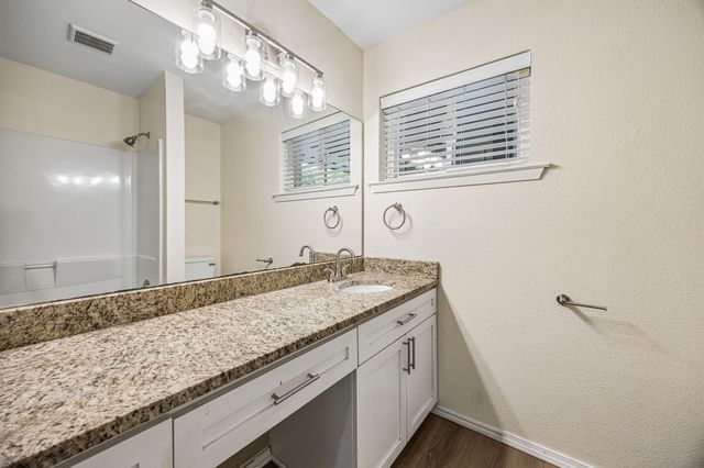 740 Joanna Drive, Hurst, TX 76053