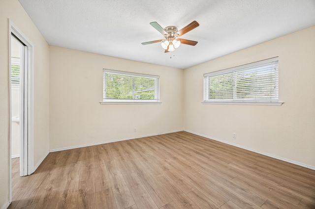 740 Joanna Drive, Hurst, TX 76053