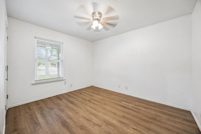 740 Joanna Drive, Hurst, TX 76053