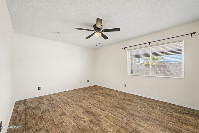11106 W GLENROSA Avenue, Phoenix, AZ 85037