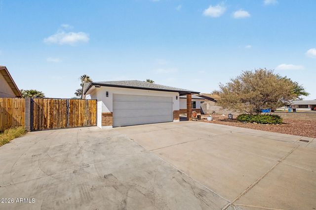 11106 W GLENROSA Avenue, Phoenix, AZ 85037