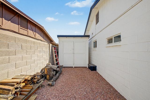 11106 W GLENROSA Avenue, Phoenix, AZ 85037