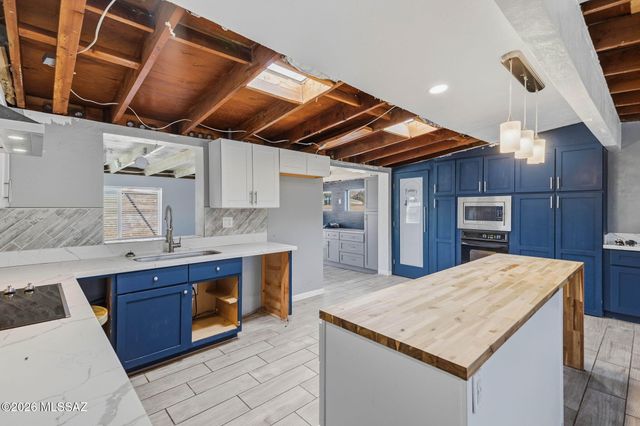 1618 S Avenida Planeta, Tucson, AZ 85710