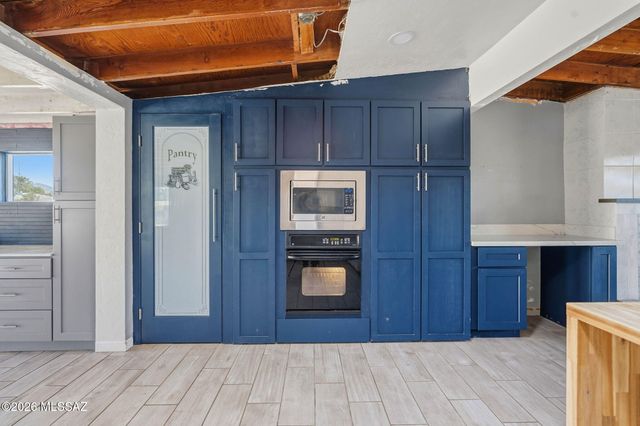 1618 S Avenida Planeta, Tucson, AZ 85710