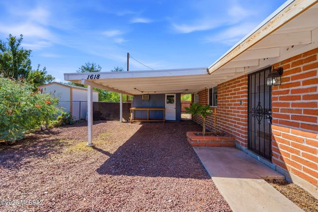 1618 S Avenida Planeta, Tucson, AZ 85710