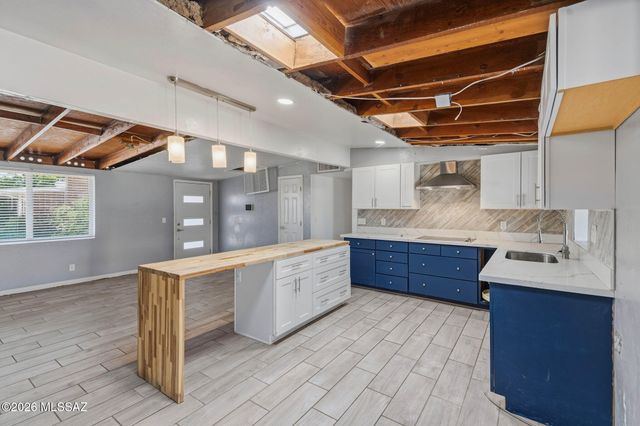 1618 S Avenida Planeta, Tucson, AZ 85710