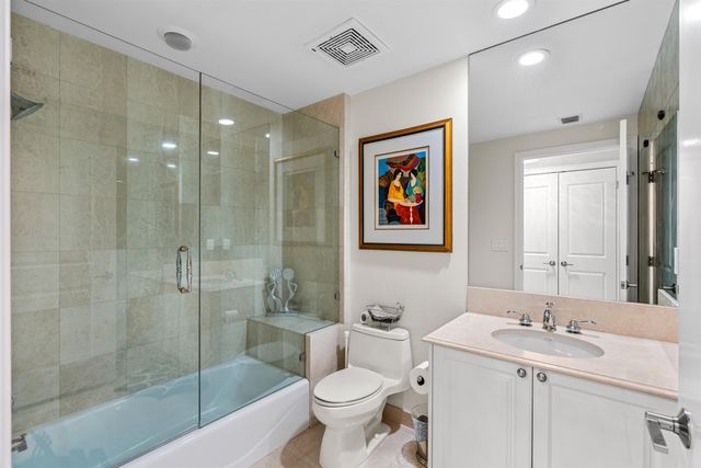 1063 Hillsboro Mile 403, Hillsboro Beach, FL 33062