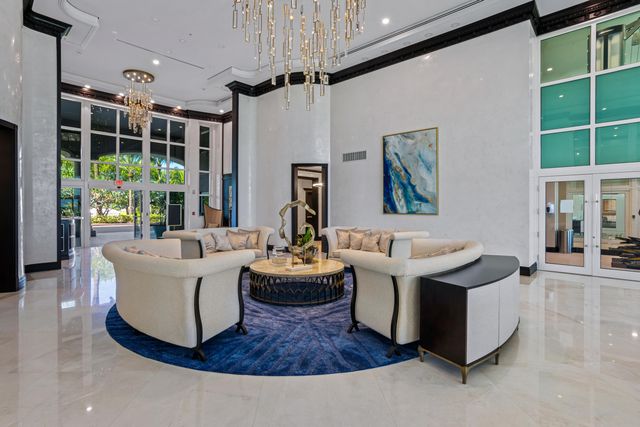 1063 Hillsboro Mile 403, Hillsboro Beach, FL 33062