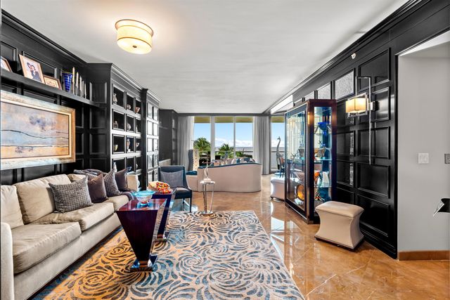 1063 Hillsboro Mile 403, Hillsboro Beach, FL 33062