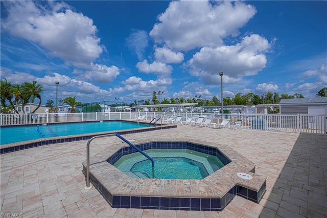 54 La Fonda LN, North Fort Myers, FL 33903