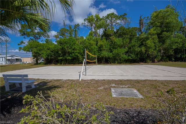 54 La Fonda LN, North Fort Myers, FL 33903