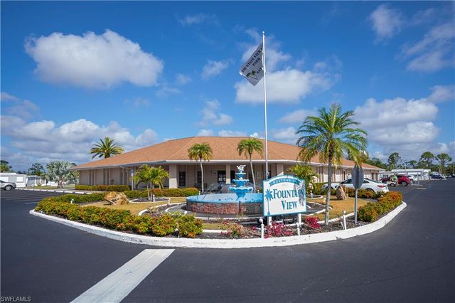 54 La Fonda LN, North Fort Myers, FL 33903