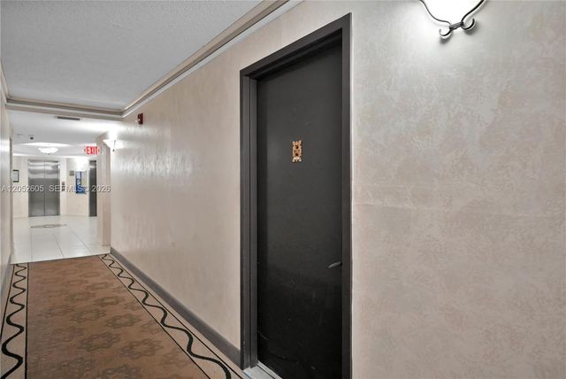 1400 Saint Charles Pl 317, Pembroke Pines, FL 33026