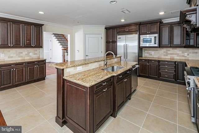 722 AVERY LN, Princeton, NJ 08542