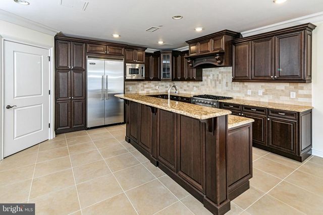 722 AVERY LN, Princeton, NJ 08542