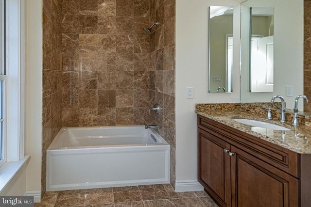 722 AVERY LN, Princeton, NJ 08542