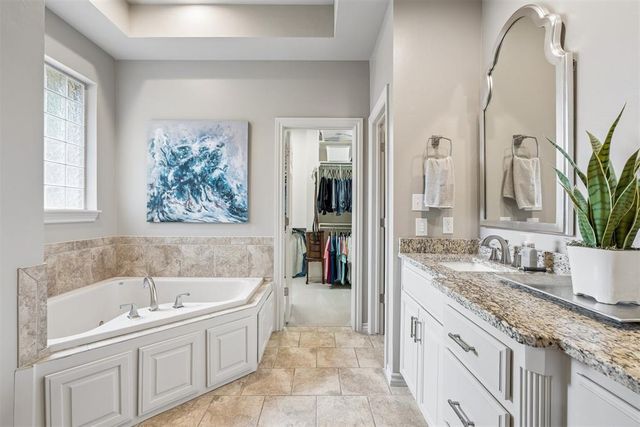 8802 Belcaro Drive, Edmond, OK 73034