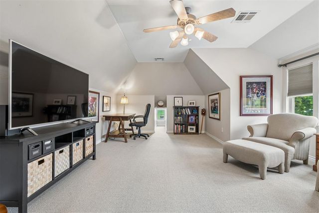 8802 Belcaro Drive, Edmond, OK 73034