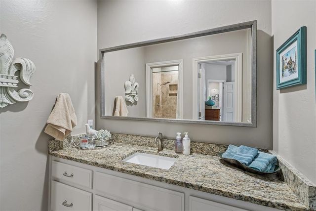 8802 Belcaro Drive, Edmond, OK 73034