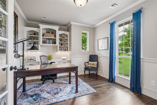 8802 Belcaro Drive, Edmond, OK 73034