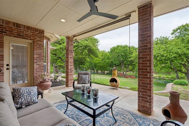 8802 Belcaro Drive, Edmond, OK 73034