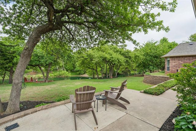 8802 Belcaro Drive, Edmond, OK 73034