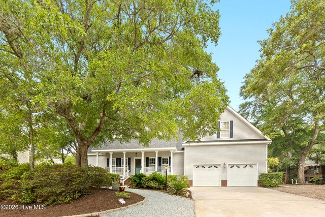 102 SW 22nd Street, Oak Island, NC 28465