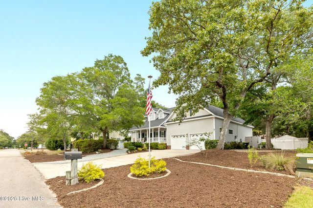 102 SW 22nd Street, Oak Island, NC 28465