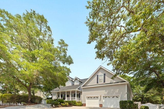102 SW 22nd Street, Oak Island, NC 28465