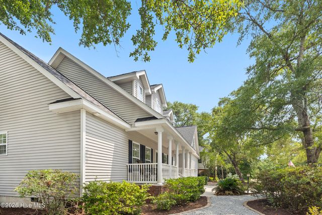 102 SW 22nd Street, Oak Island, NC 28465