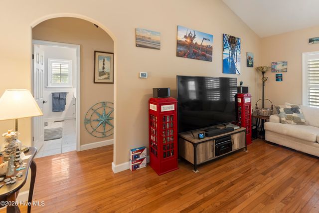 102 SW 22nd Street, Oak Island, NC 28465