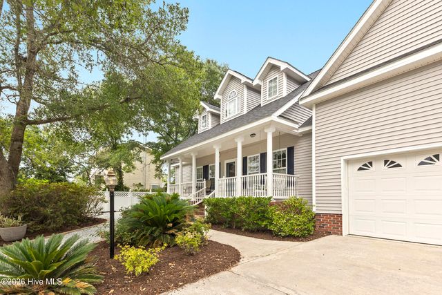 102 SW 22nd Street, Oak Island, NC 28465