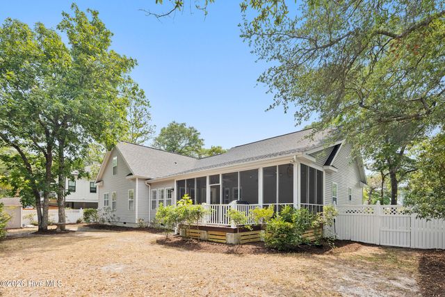 102 SW 22nd Street, Oak Island, NC 28465