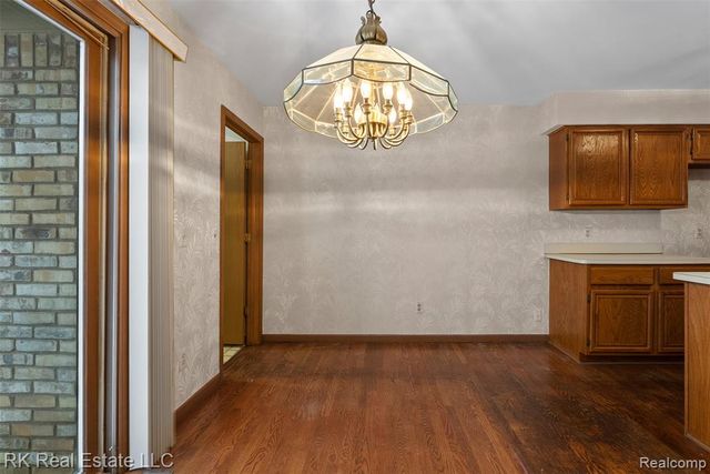 17763 E Kirkwood Drive, Clinton Township, MI 48038