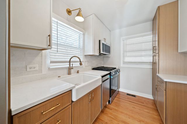 1601 Fowler Avenue, Evanston, IL 60201