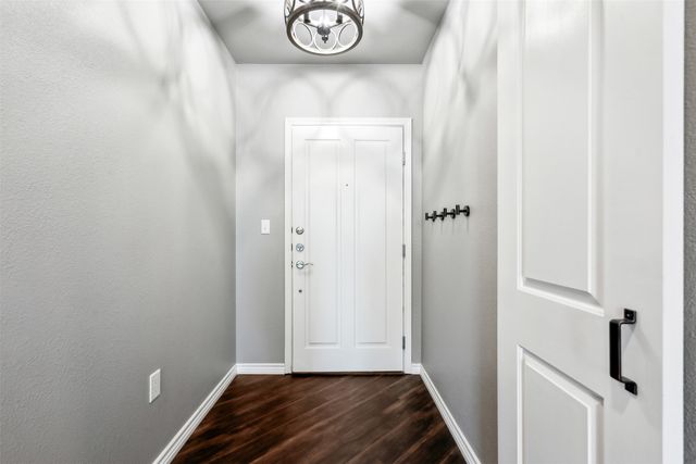 500 Throckmorton Street 902, Fort Worth, TX 76102