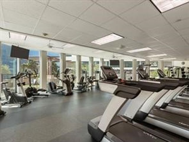 500 Throckmorton Street 902, Fort Worth, TX 76102