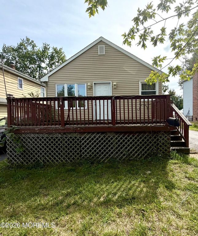 124 Burlington Avenue, Leonardo, NJ 07737