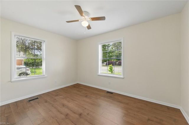 155 Colony RD, Newport News, VA 23602