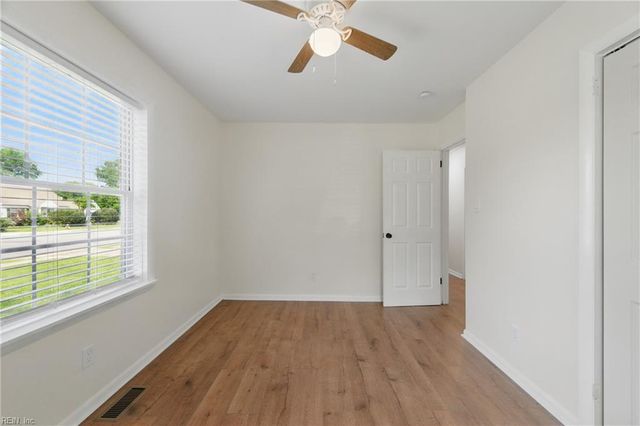 155 Colony RD, Newport News, VA 23602