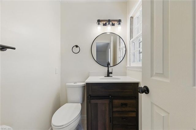 155 Colony RD, Newport News, VA 23602