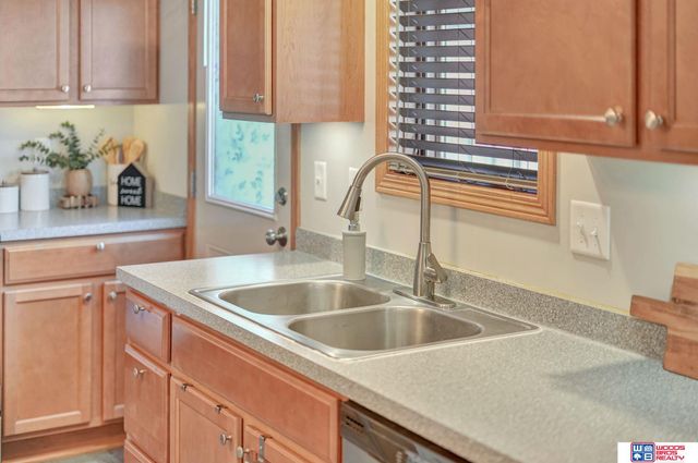 2831 W Sumner Street, Lincoln, NE 68522