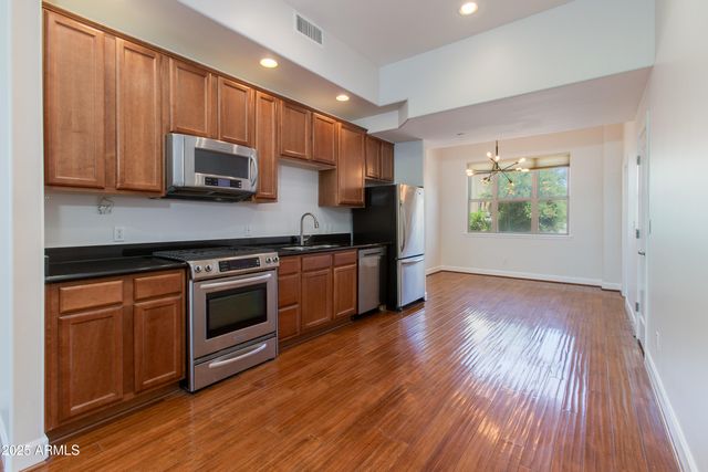 581 S ROOSEVELT Street, Tempe, AZ 85281