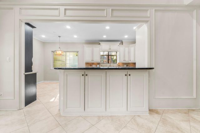 4 Maystar Court, The Woodlands, TX 77380