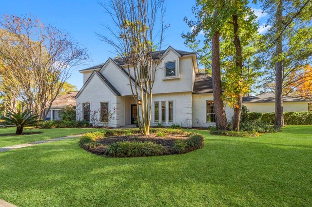 4 Maystar Court, The Woodlands, TX 77380