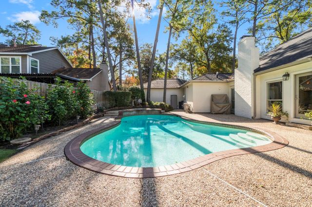 4 Maystar Court, The Woodlands, TX 77380