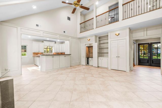 4 Maystar Court, The Woodlands, TX 77380