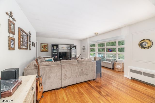 84 Lake Wallkill Rd, Vernon Twp., NJ 07461