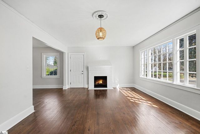 784 John B White Sr Boulevard, Spartanburg, SC 29306