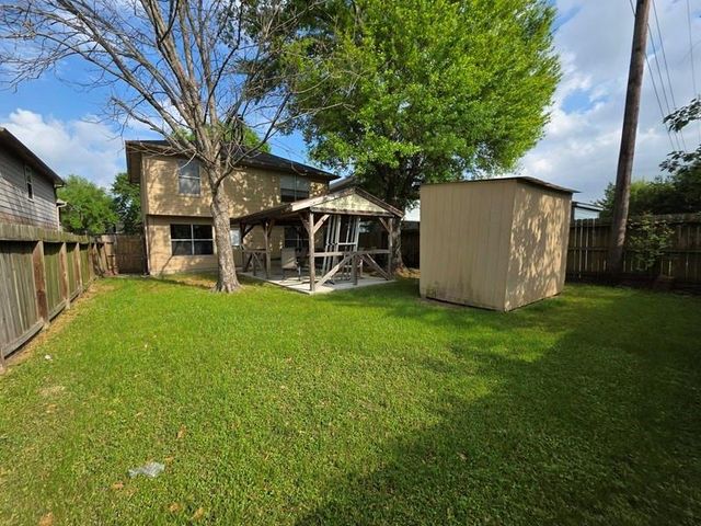 16715 N Mist Drive, Houston, TX 77073